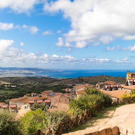 Appartamento Con Piscina 03 Trinità dʼAgultu Εξωτερικό φωτογραφία