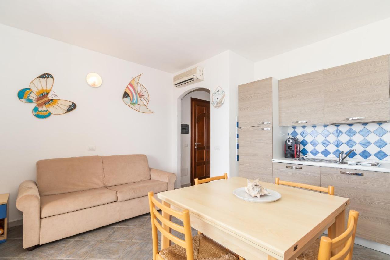 Appartamento Con Piscina 03 Trinità dʼAgultu Εξωτερικό φωτογραφία