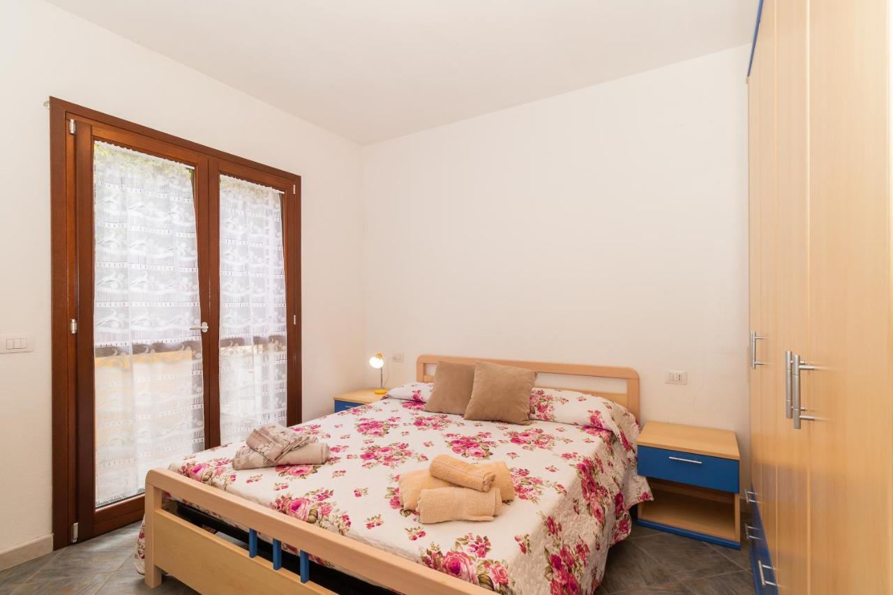 Appartamento Con Piscina 03 Trinità dʼAgultu Εξωτερικό φωτογραφία